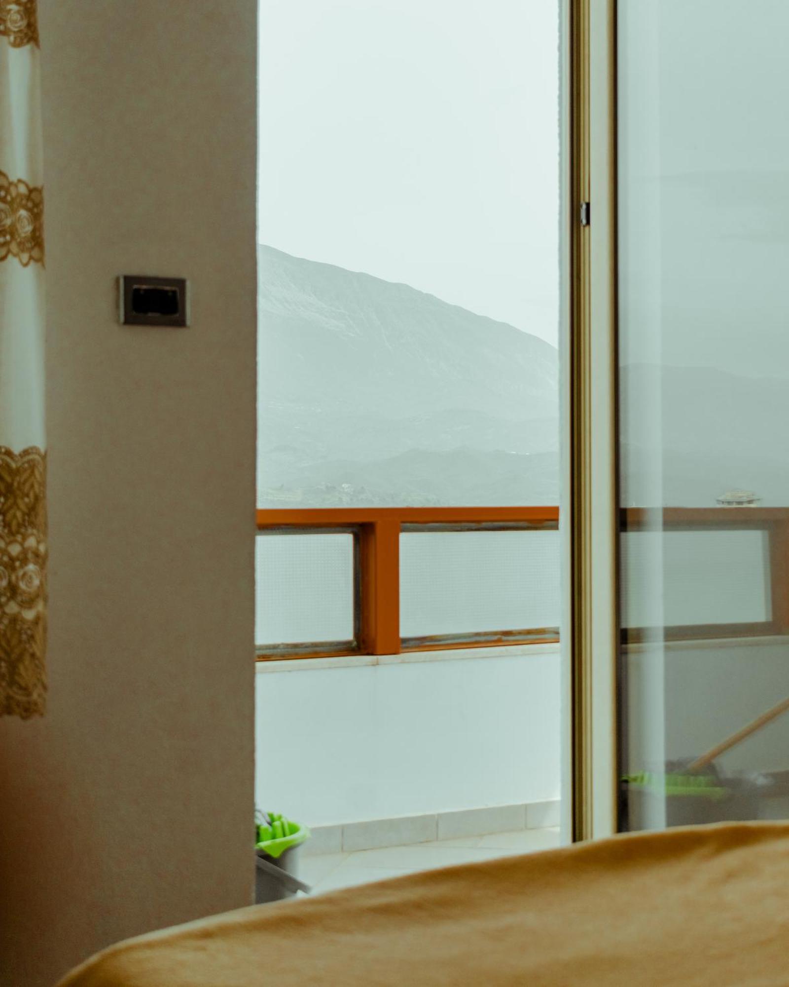 Guesthouse Shtino Gjirokastër Eksteriør bilde