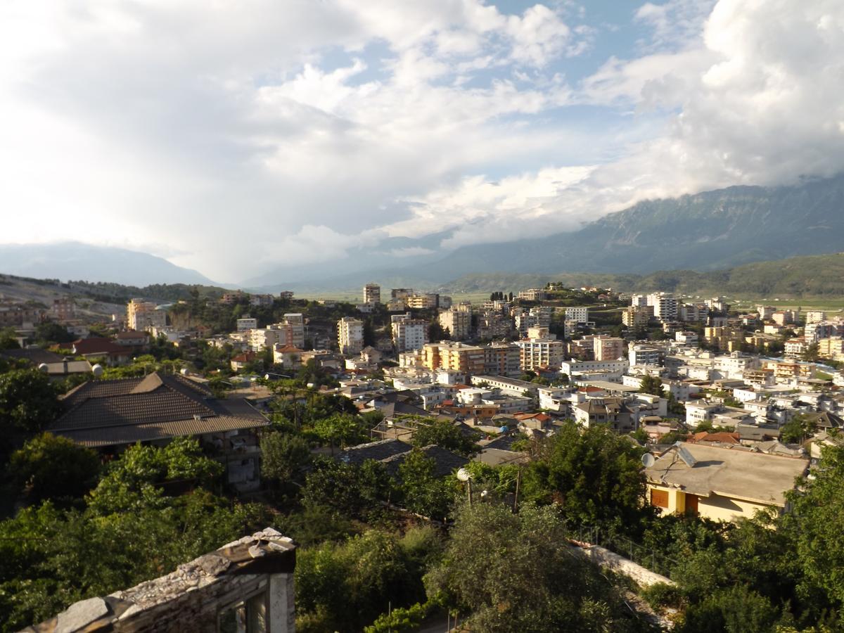 Guesthouse Shtino Gjirokastër Eksteriør bilde